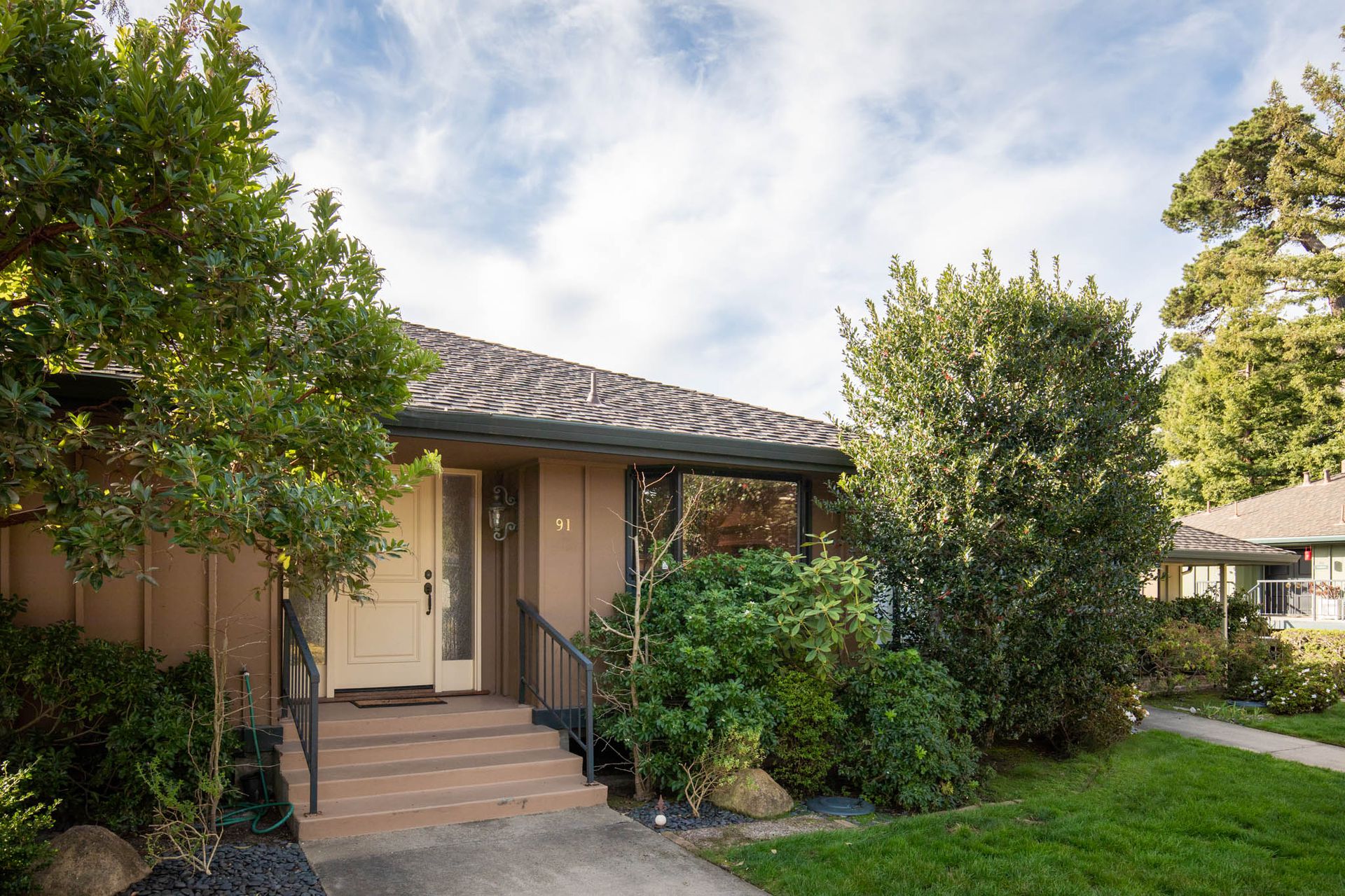 91 Del Mesa Carmel, Carmel, CA 93923 SOLD List Price 497,500 MLS ML81789315 Monterey