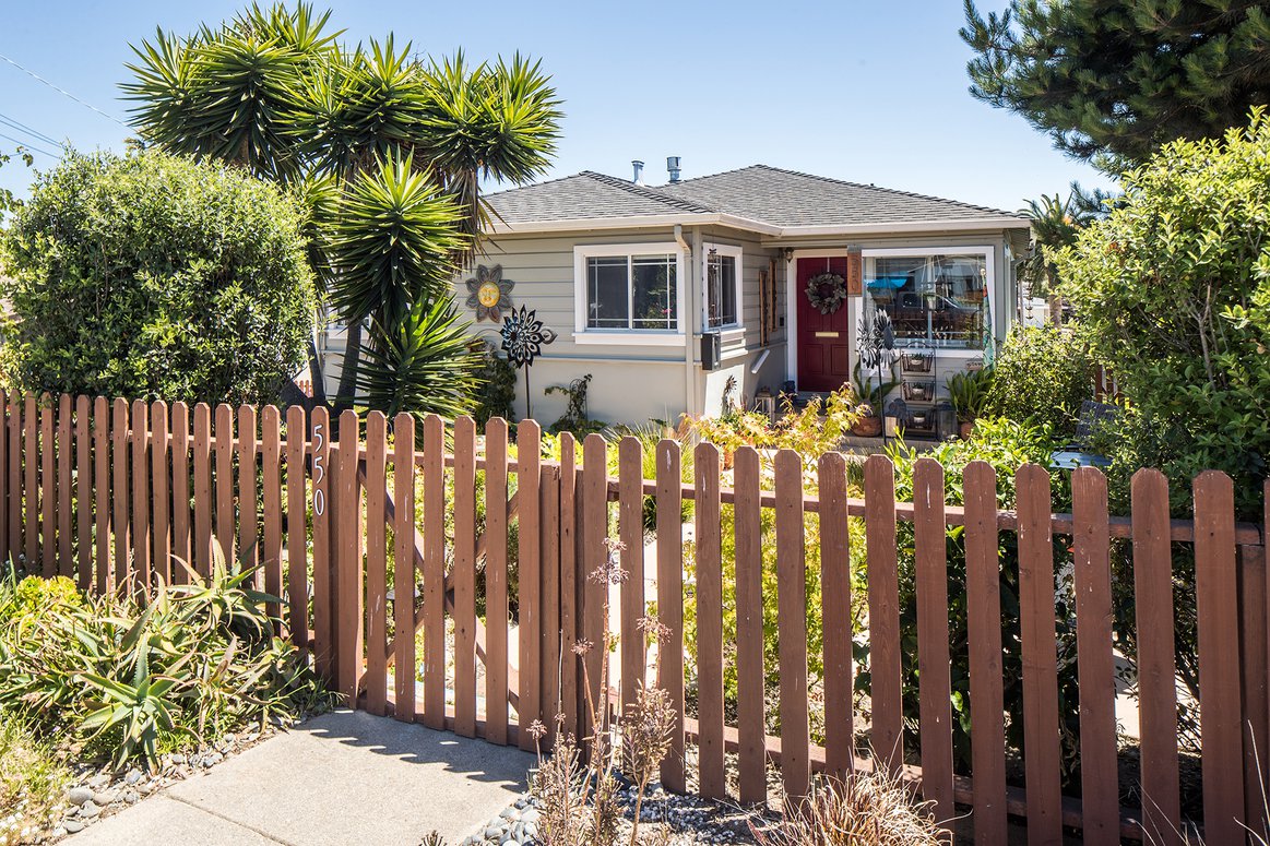550 Trinity Avenue, Seaside, CA 93955 SOLD List Price 675,000